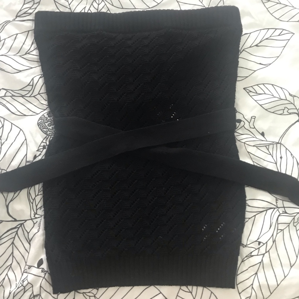 Guess Strapless Sweater Top